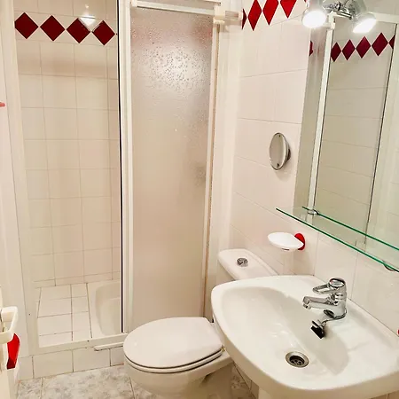 - Beachside Retreat Apartman